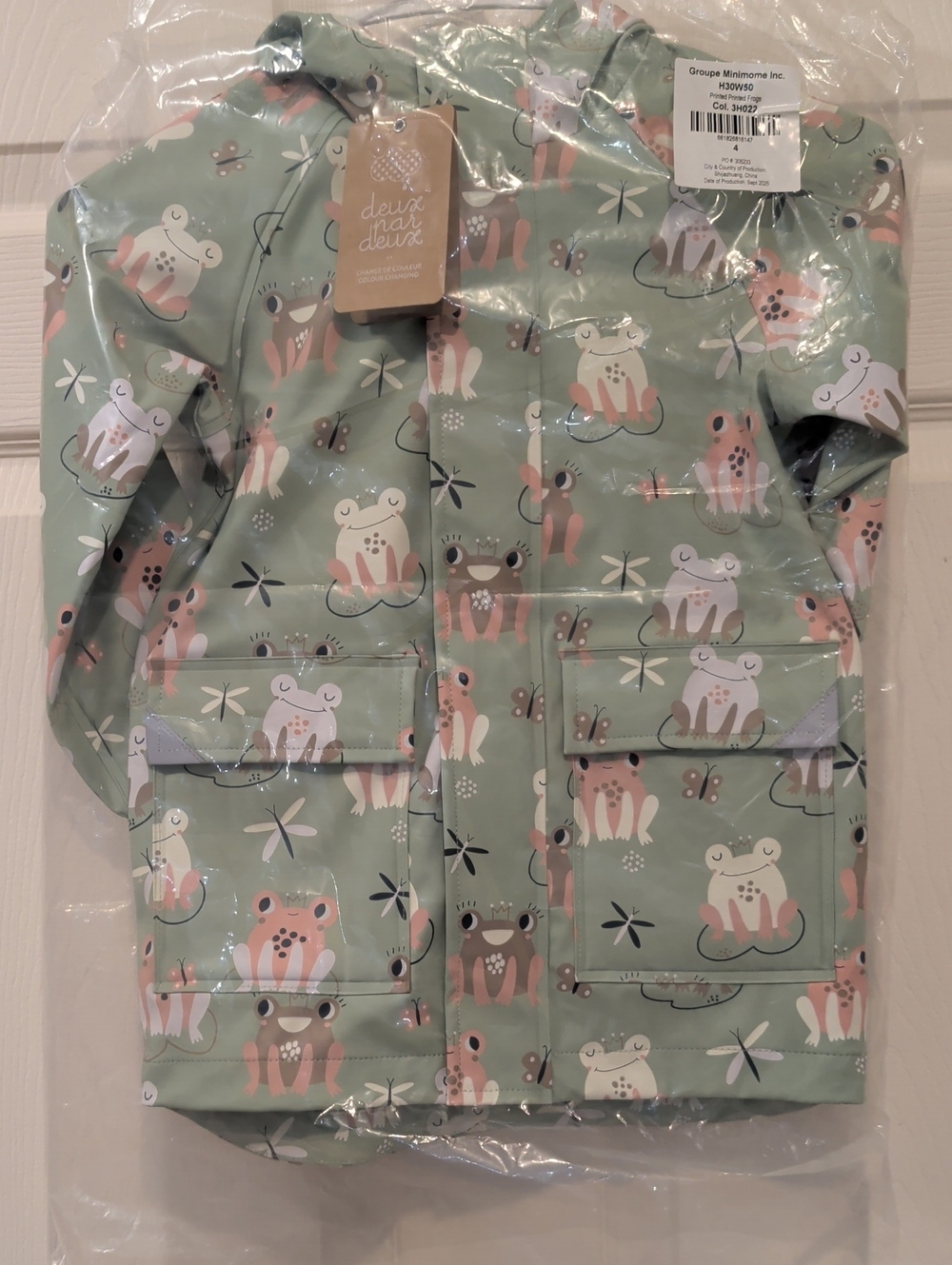 Deux par Deux Green Raincoat With Color-Changing Frogs  NWT  What Fun!!!!!
